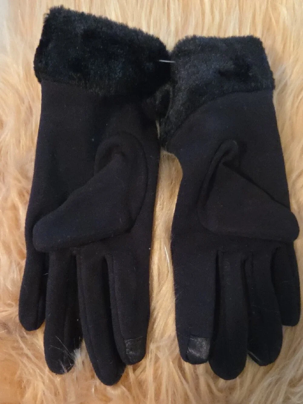 Classic Black Women's Faux-Fur Cuff Gloves NWOT